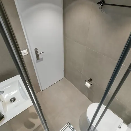 Renove Au Centre De Lägenhet *